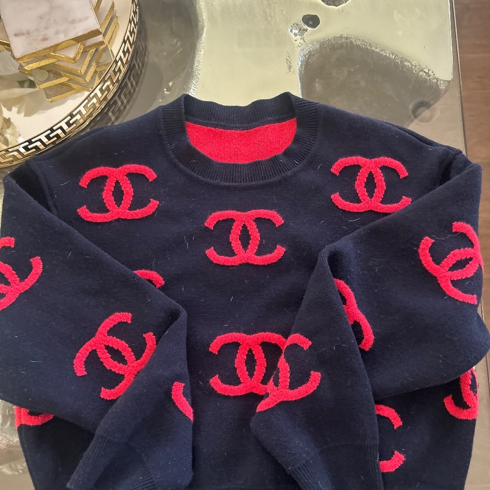 navy blue and red chanel sweater - Picture 3 of 5